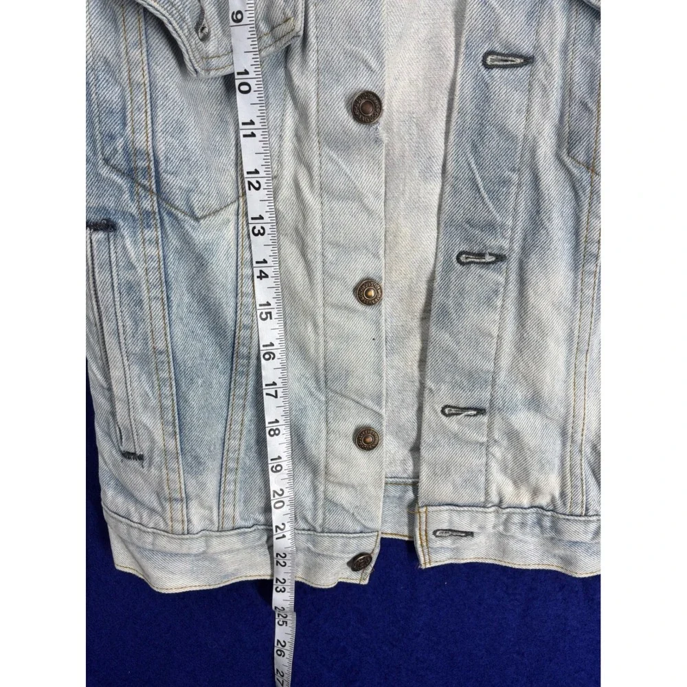 Vintage Mens Levis Denim Trucker Jacket S Light Blue 70506-0214 Made in USA